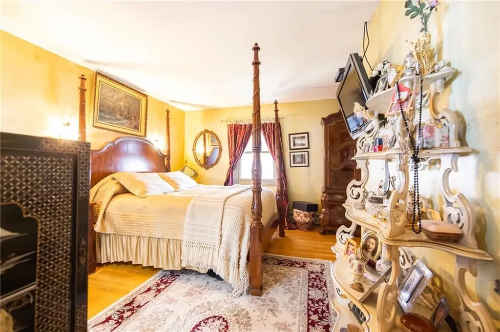 35 Angell Road Lincoln RI 02865