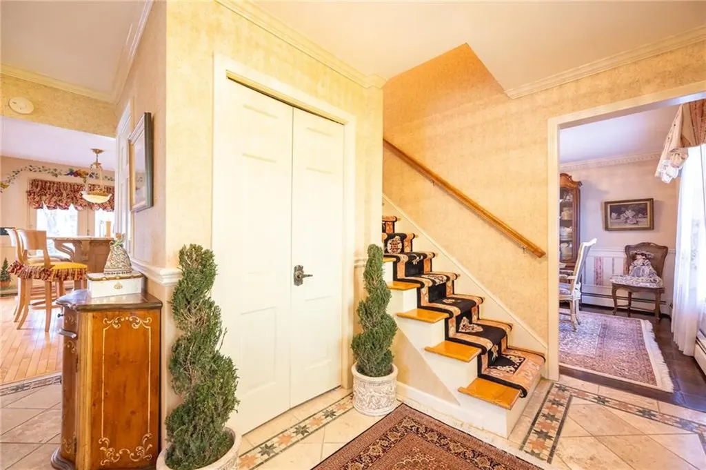 35 Angell Road Lincoln RI 02865