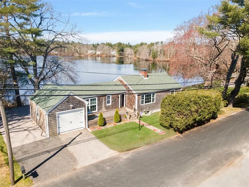 18 Maple Root Road Coventry RI 02816