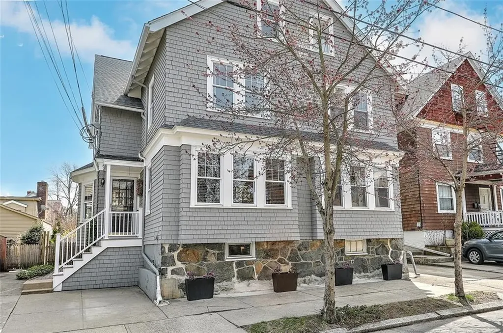 89 University Avenue Providence RI 02906