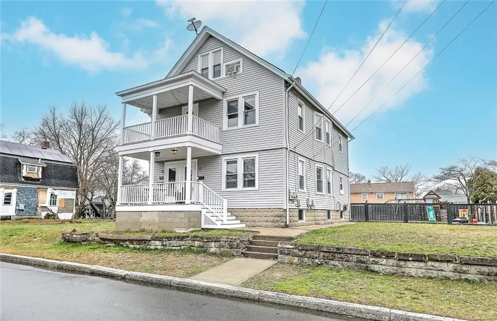 73 75 Washburn Avenue East Providence RI 02916