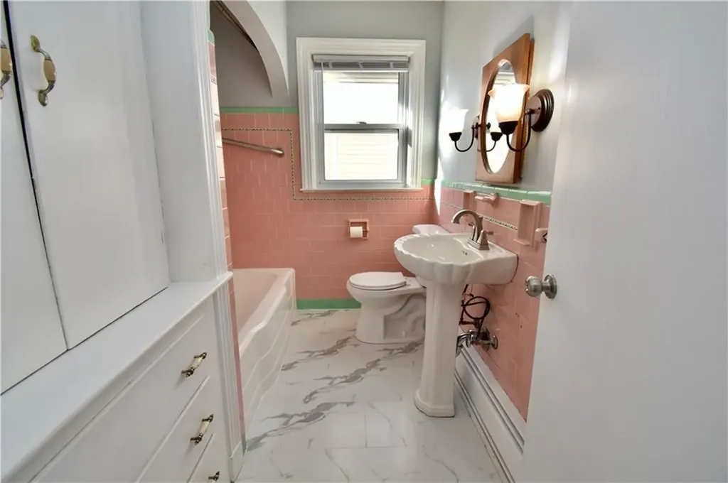 481 Chestnut Street Warwick RI 02888