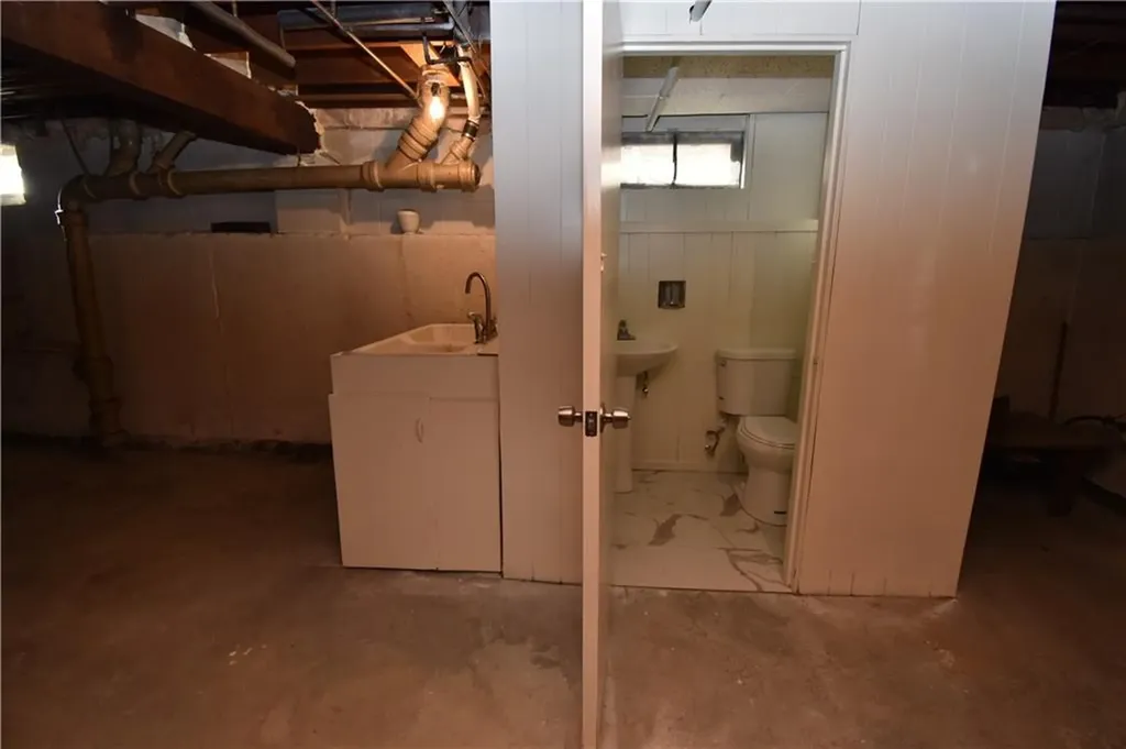 481 Chestnut Street Warwick RI 02888