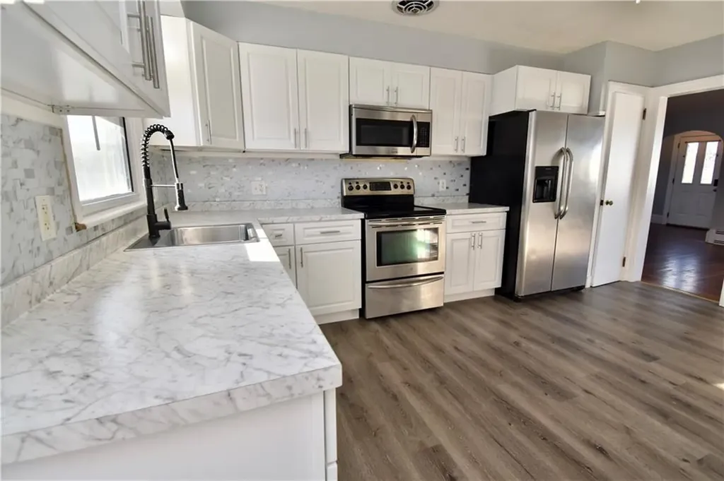 481 Chestnut Street Warwick RI 02888