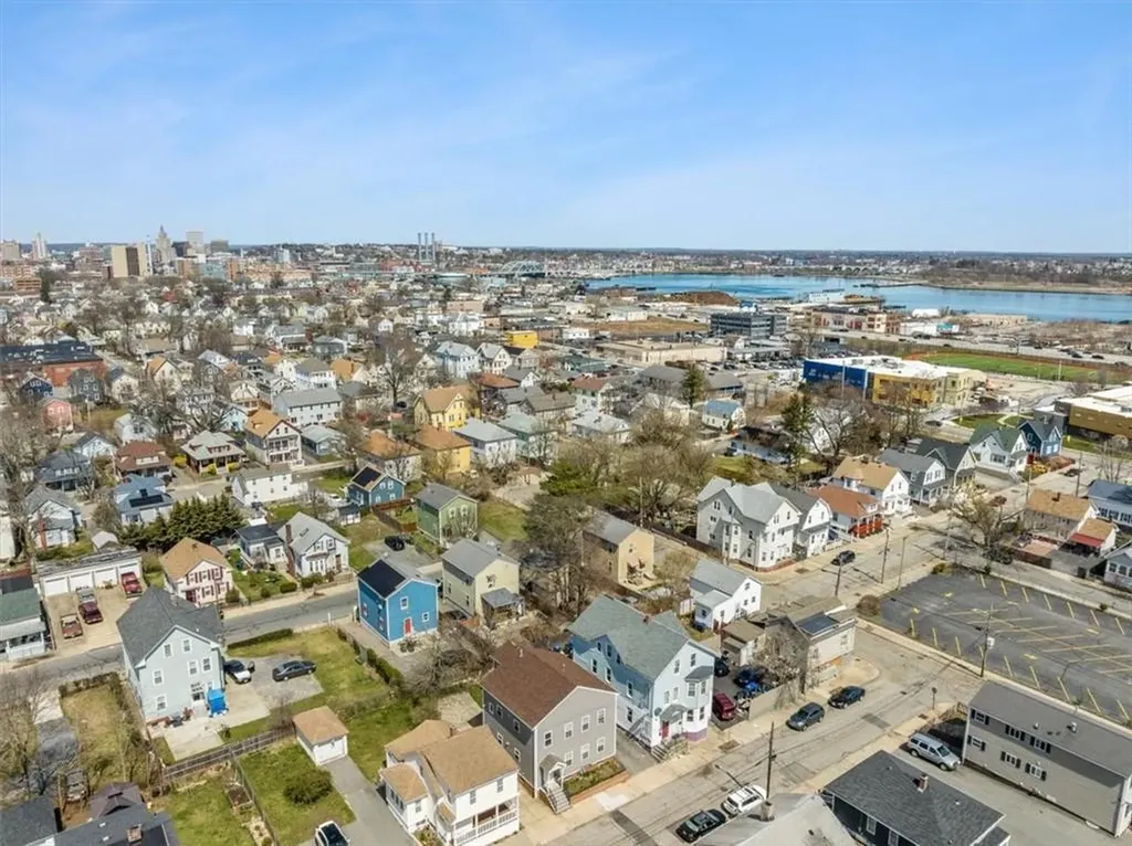 15 Colfax Street Providence RI 02905