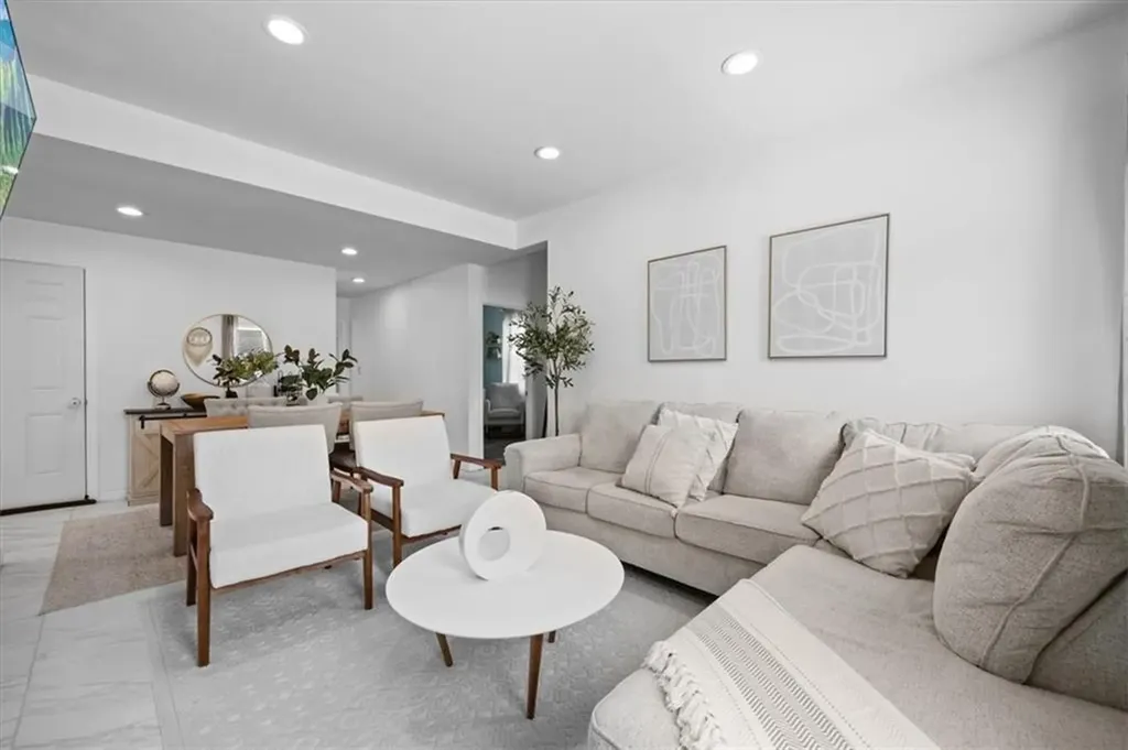 15 Colfax Street Providence RI 02905