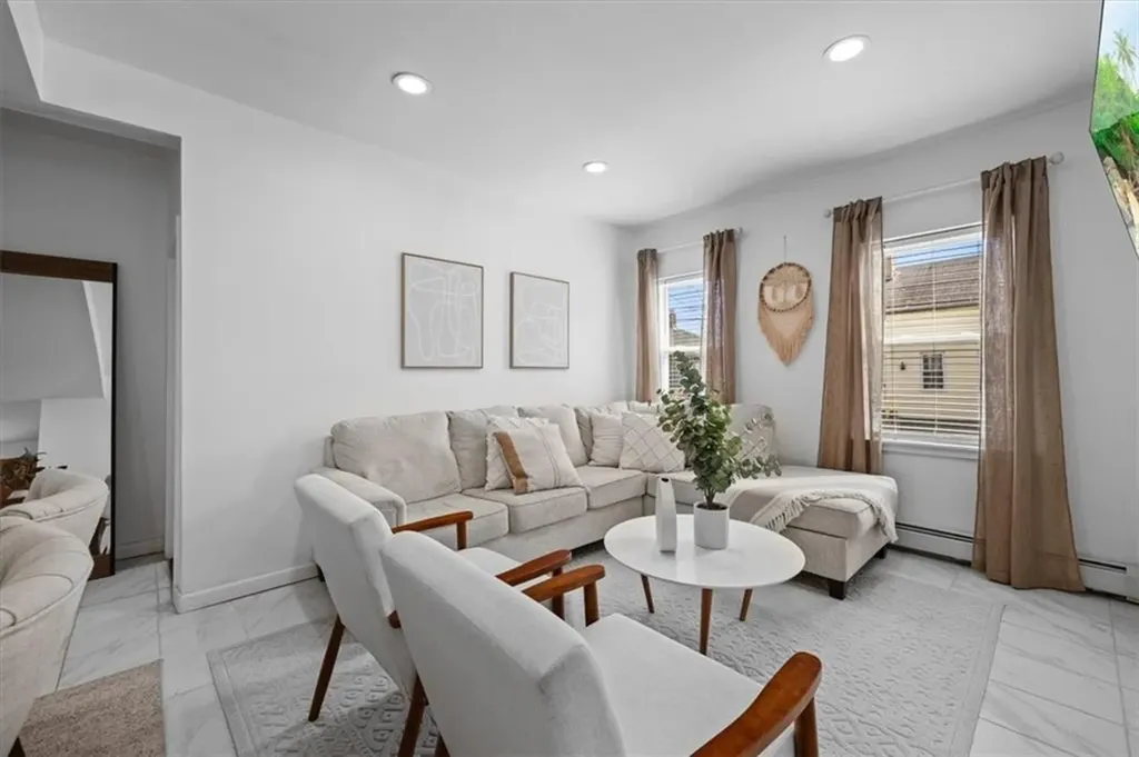 15 Colfax Street Providence RI 02905