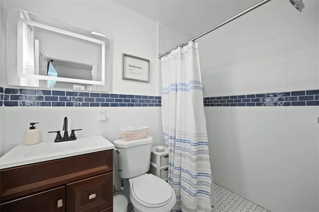 15 Colfax Street Providence RI 02905