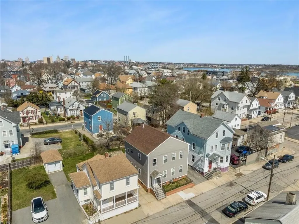 15 Colfax Street Providence RI 02905