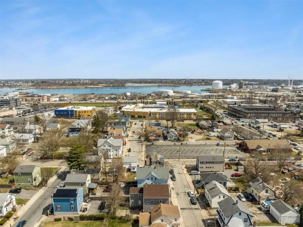 15 Colfax Street Providence RI 02905