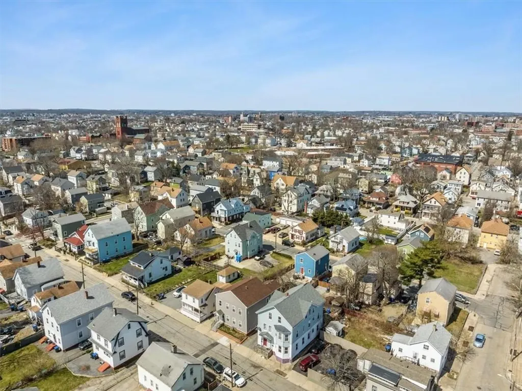 15 Colfax Street Providence RI 02905