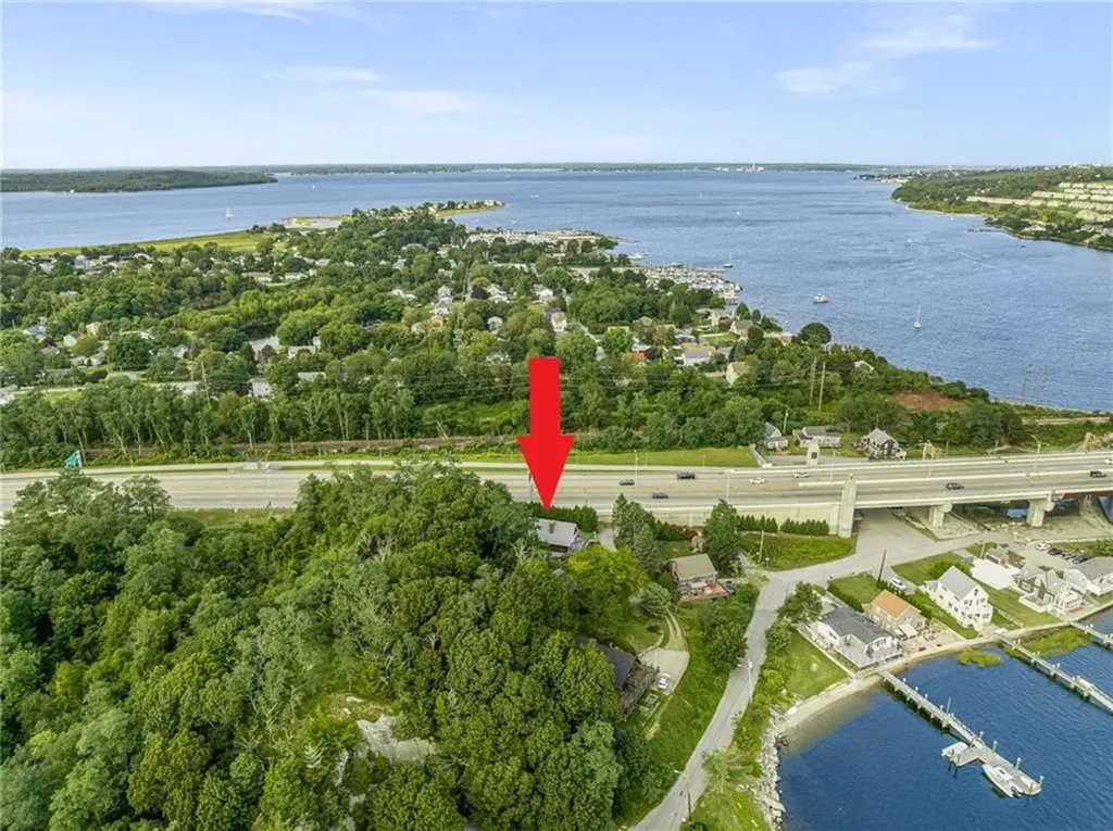 23 Hillside Avenue Portsmouth RI 02871