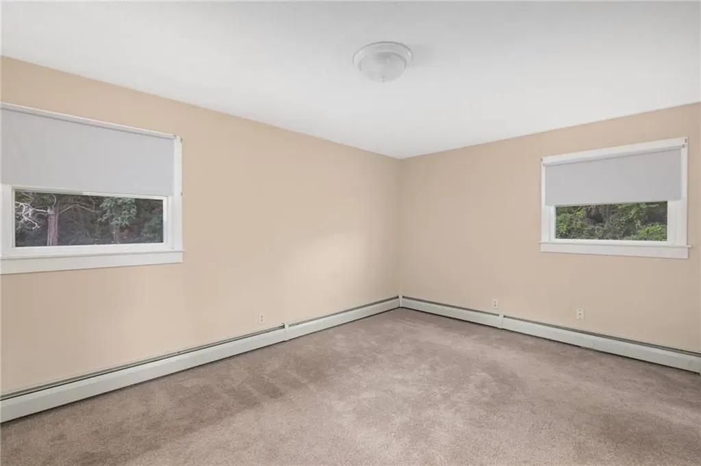 23 Hillside Avenue Portsmouth RI 02871