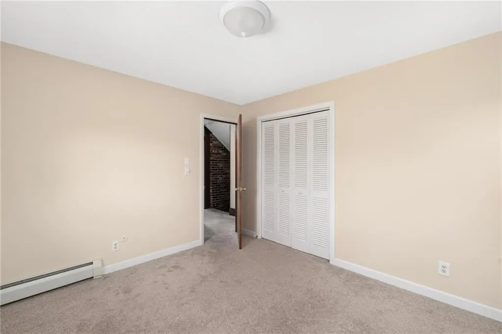 23 Hillside Avenue Portsmouth RI 02871