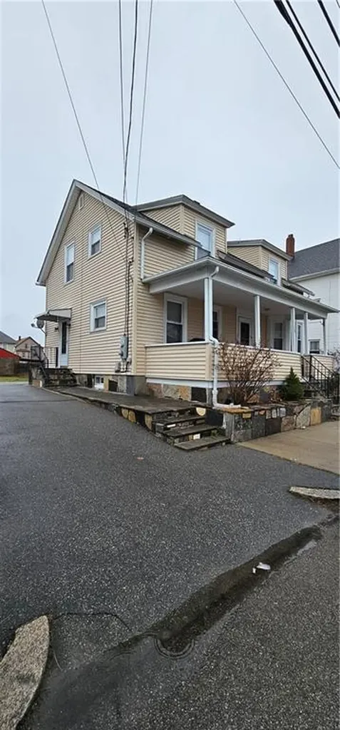 20 Norris Avenue Pawtucket RI 02861