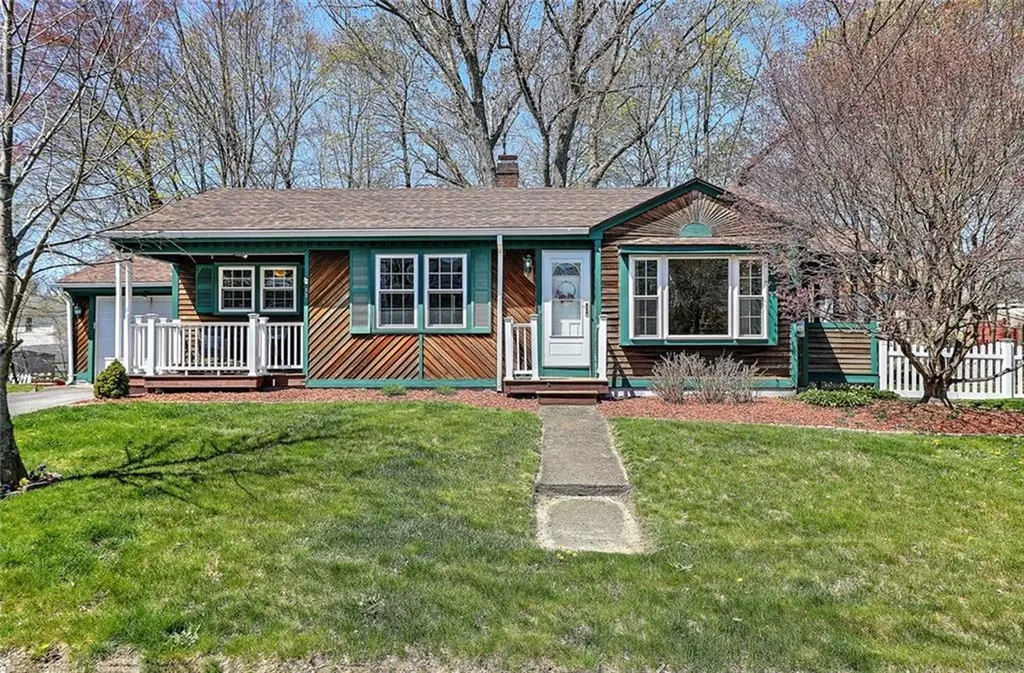 52 Lexington Street Woonsocket RI 02895