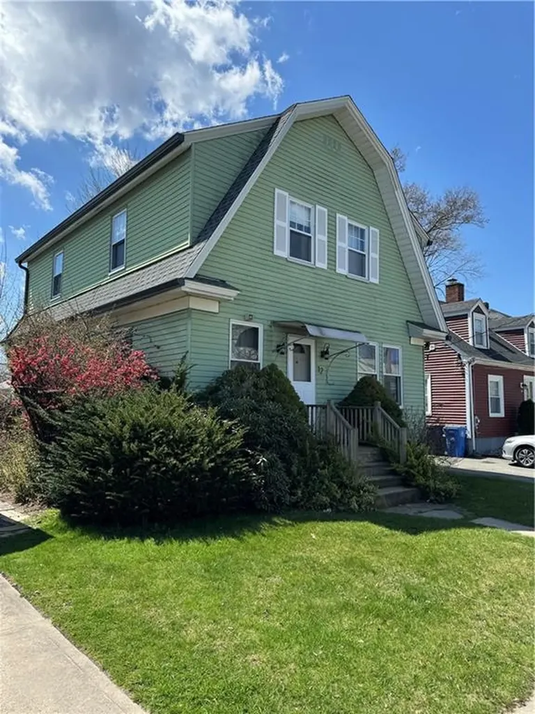 12 Taft Street Cranston RI 02905