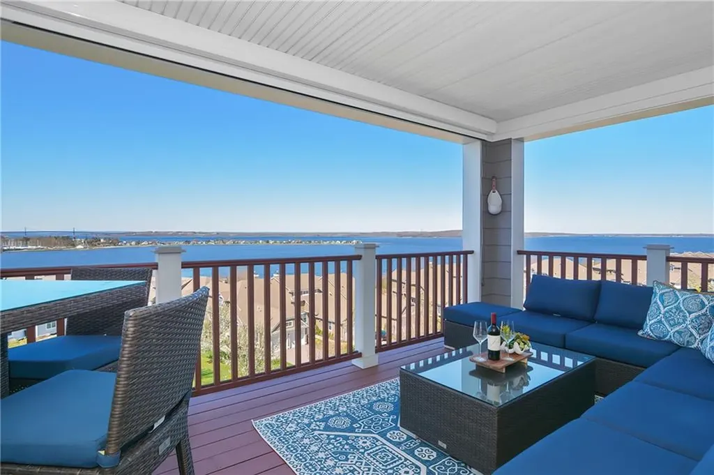 71 Starboard Drive Tiverton RI 02878