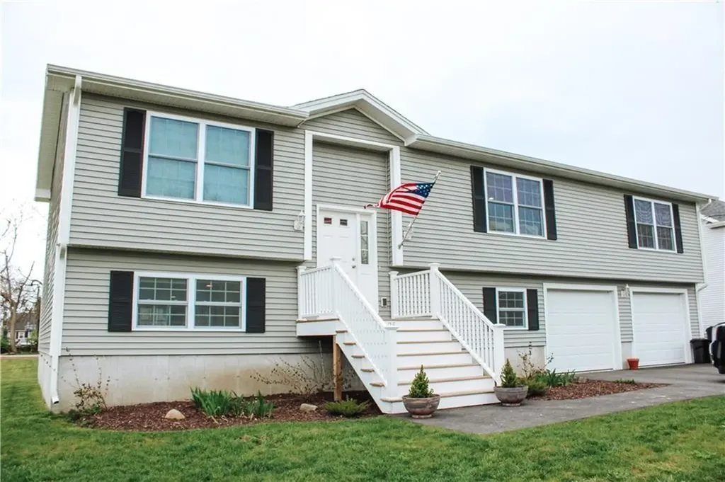 25 Windward Drive Portsmouth RI 02871