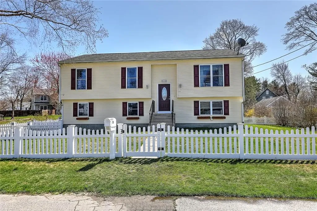 174 Madison Street Warwick RI 02888