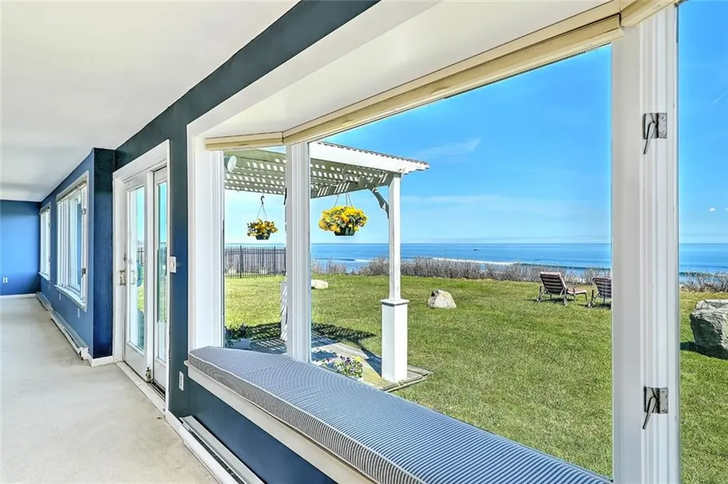 30 Pocono Road Narragansett RI 02882