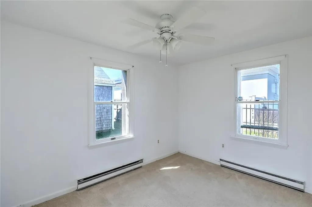 30 Pocono Road Narragansett RI 02882
