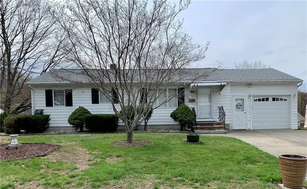 5 Ursula Road Smithfield RI 02917