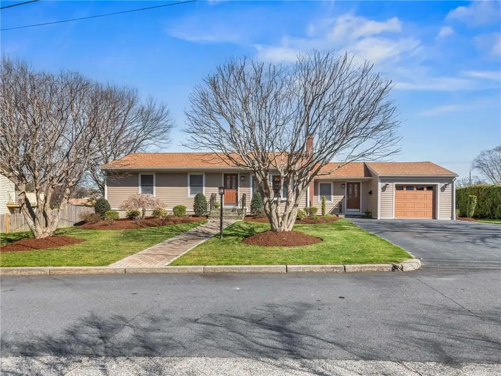 14 Leawood Drive Cranston RI 02920