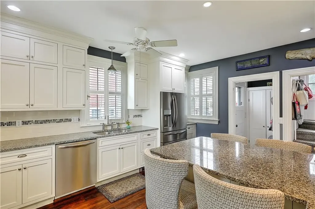 149 President Avenue Providence RI 02906