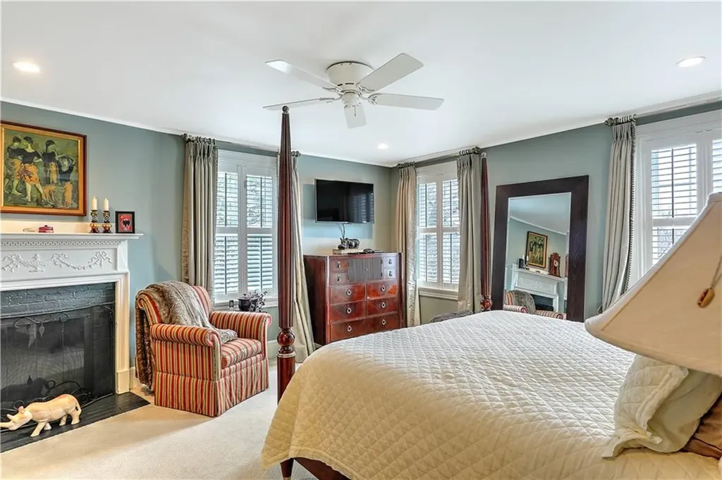149 President Avenue Providence RI 02906
