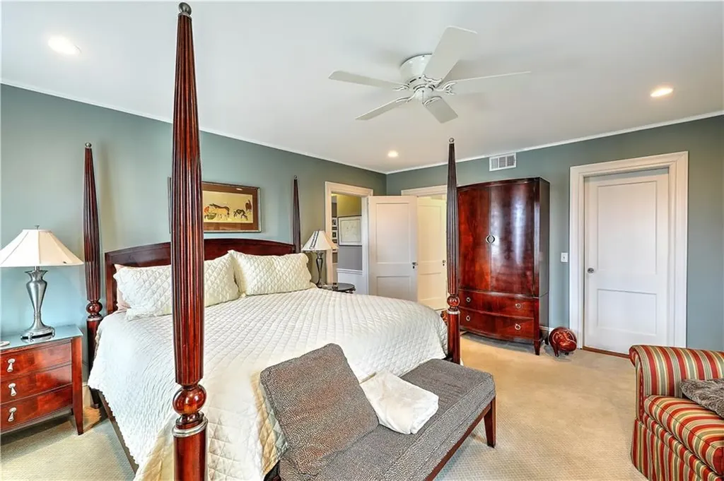 149 President Avenue Providence RI 02906