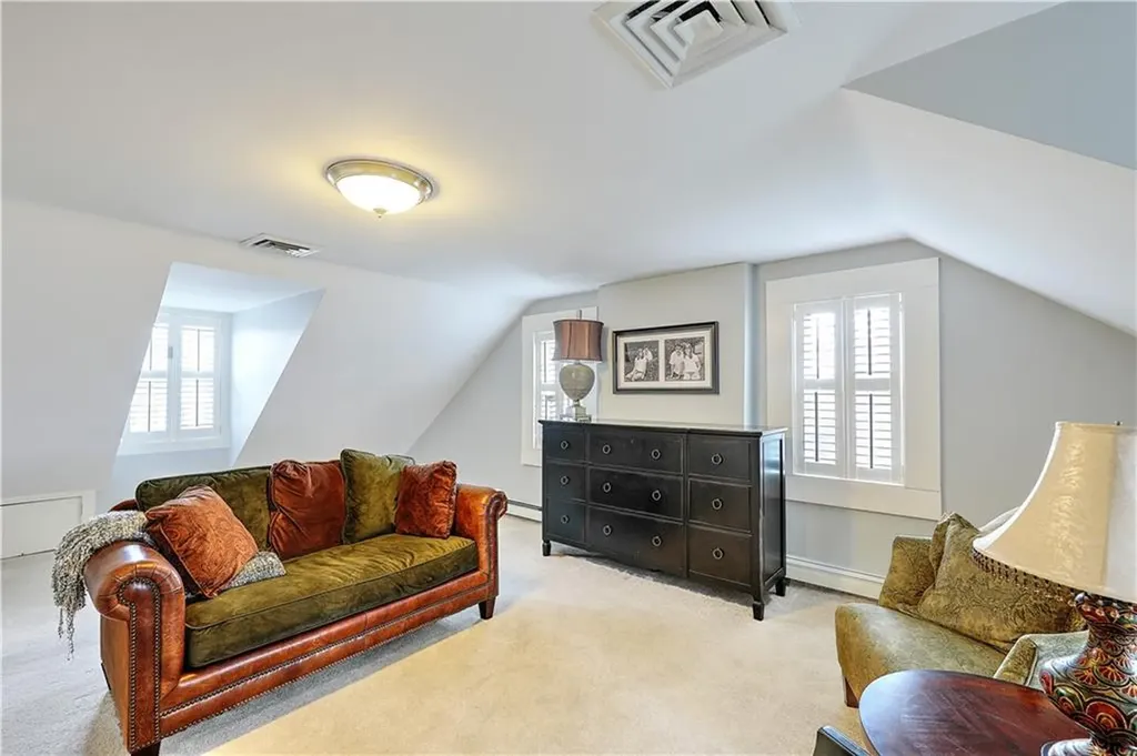 149 President Avenue Providence RI 02906