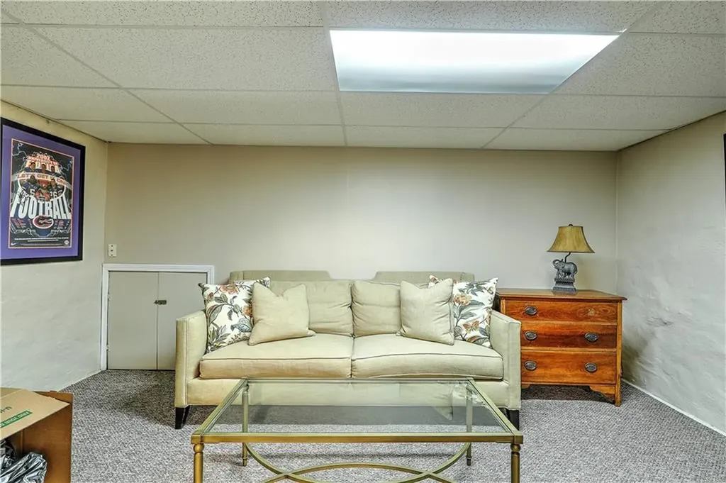149 President Avenue Providence RI 02906