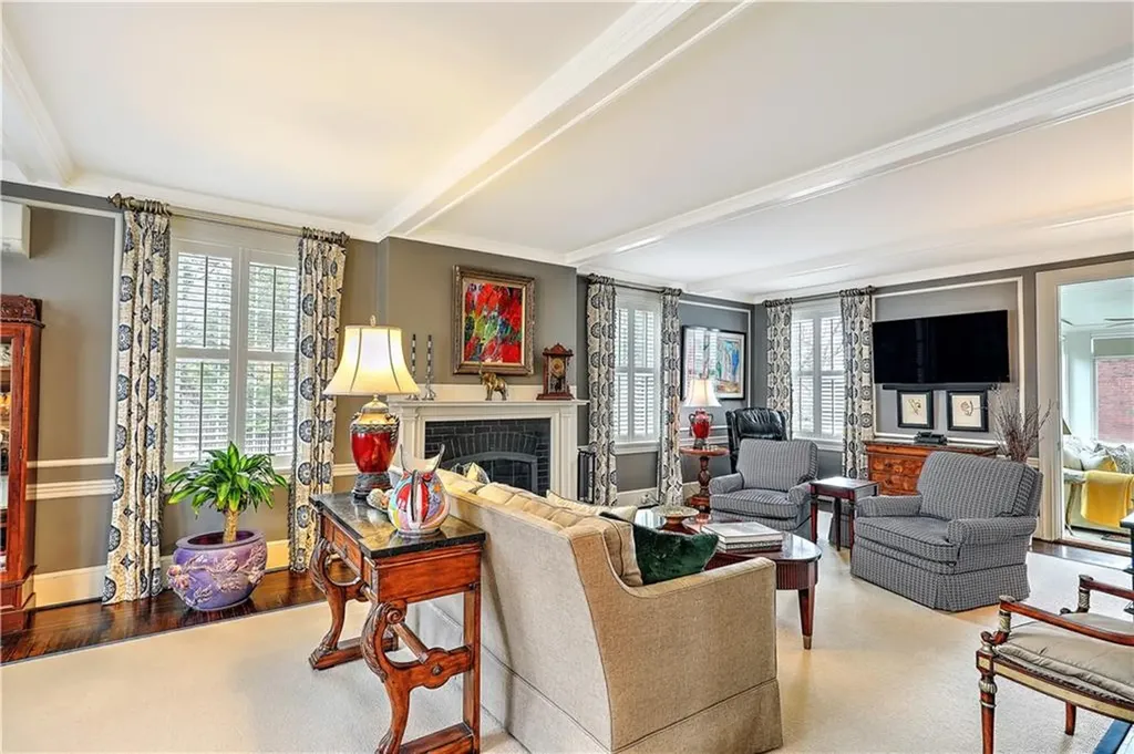 149 President Avenue Providence RI 02906