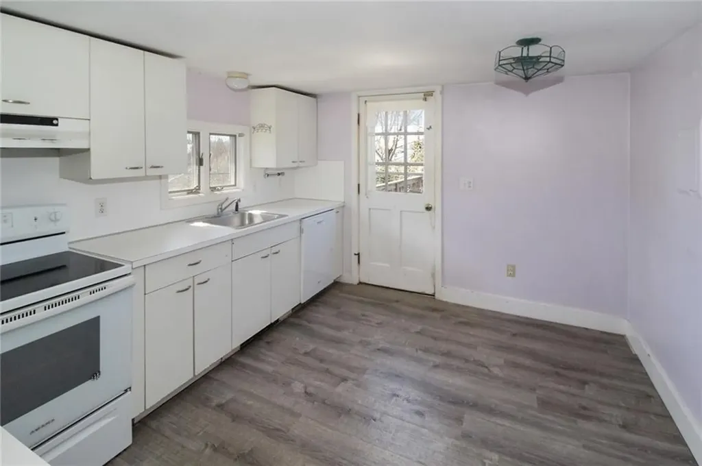 25 Annandale Road Newport RI 02840