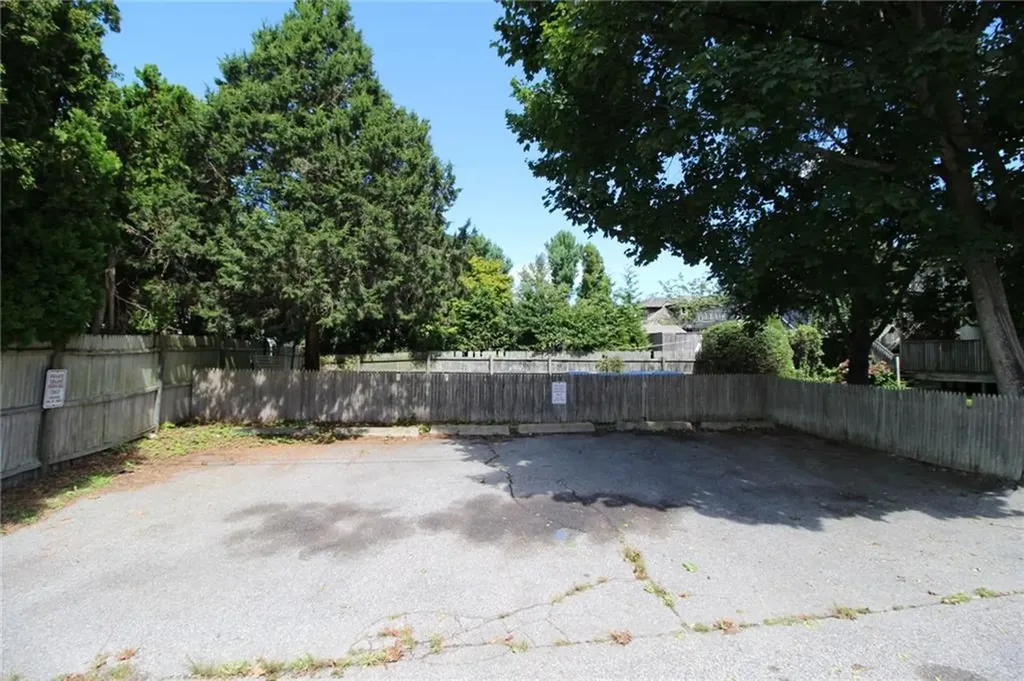 25 Annandale Road Newport RI 02840