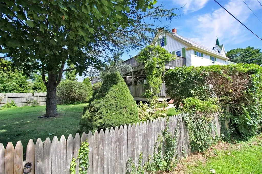 25 Annandale Road Newport RI 02840