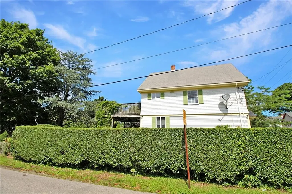 25 Annandale Road Newport RI 02840