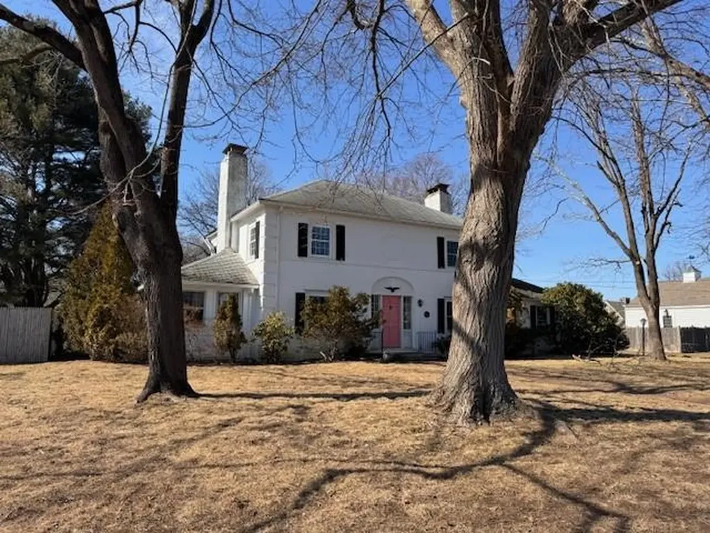 51 Westfield Road Warwick RI 02888