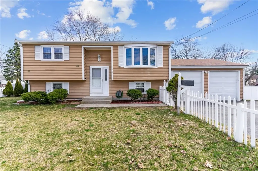 78 Majestic Avenue Warwick RI 02888