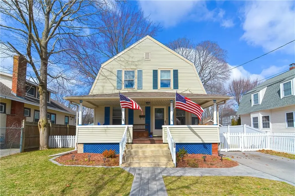 99 Beach Avenue Warwick RI 02889