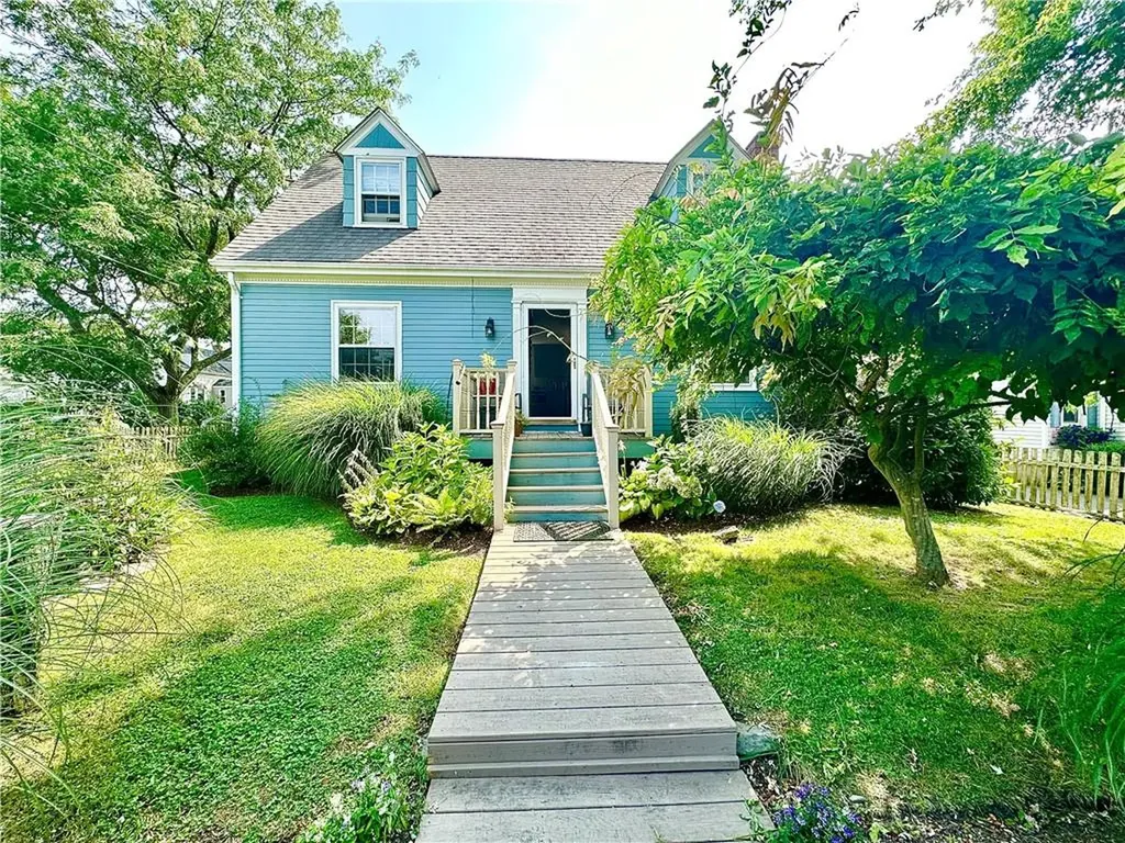 58 Eustis Avenue Newport RI 02840