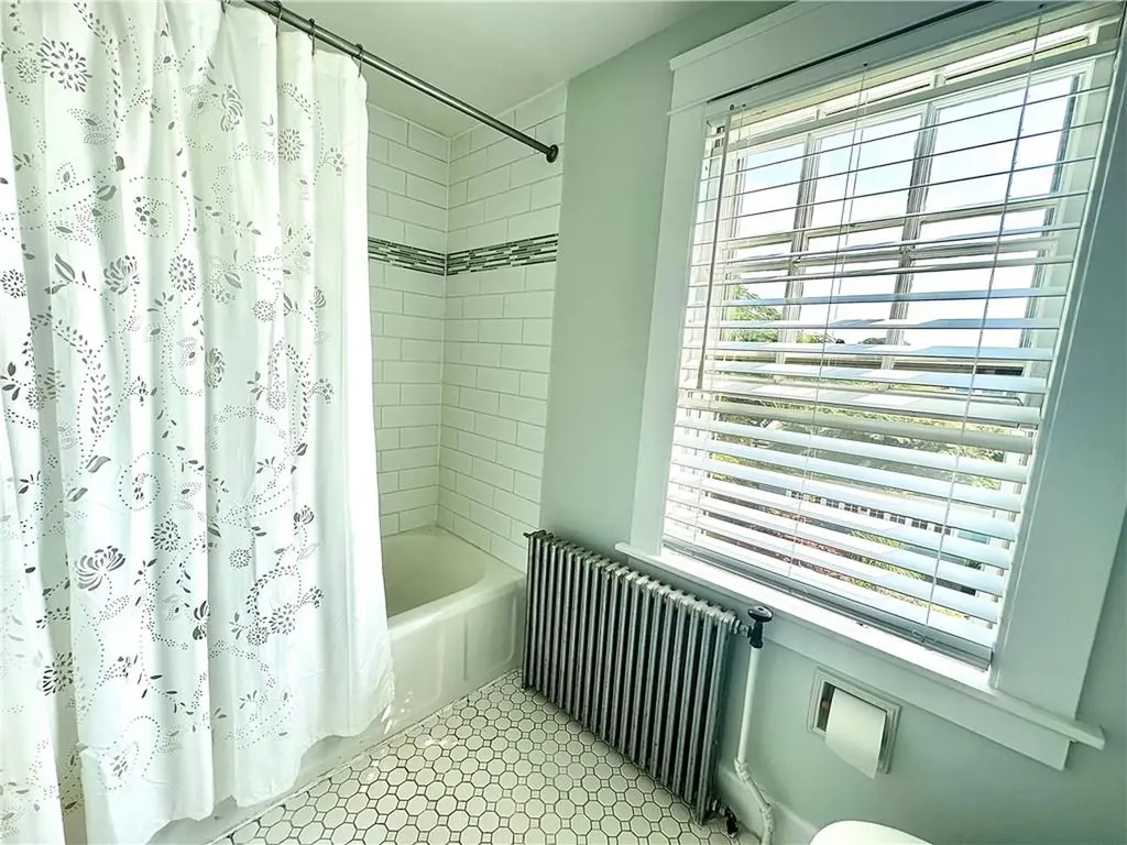 58 Eustis Avenue Newport RI 02840