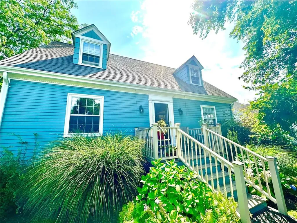 58 Eustis Avenue Newport RI 02840