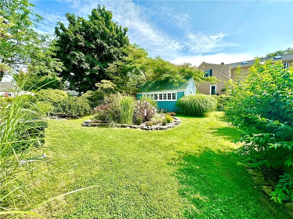58 Eustis Avenue Newport RI 02840