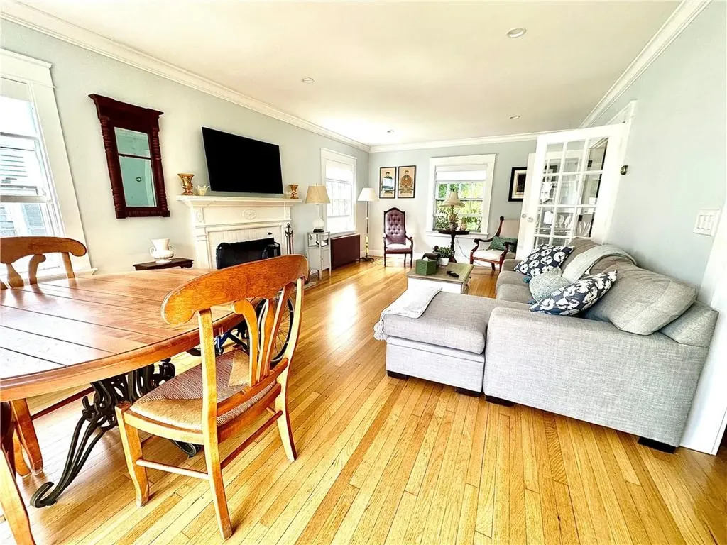 58 Eustis Avenue Newport RI 02840