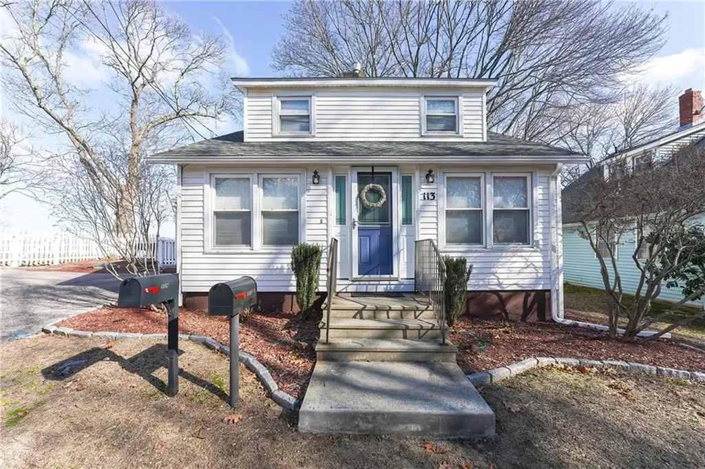 113 Arnolds Neck Drive Warwick RI 02886
