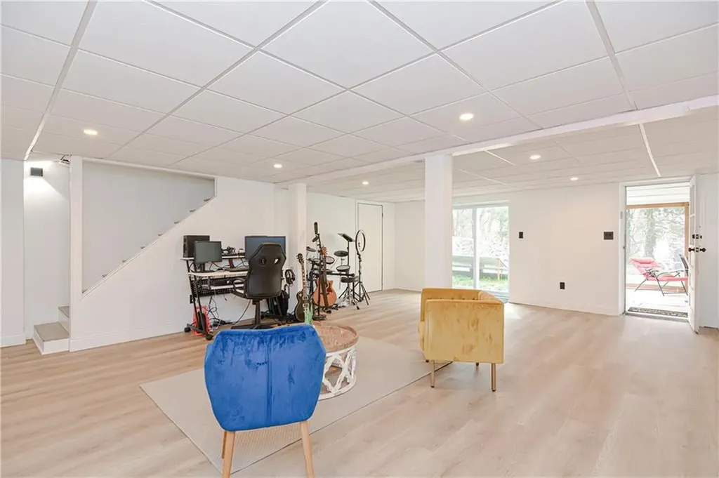20 Rowena Drive Johnston RI 02919