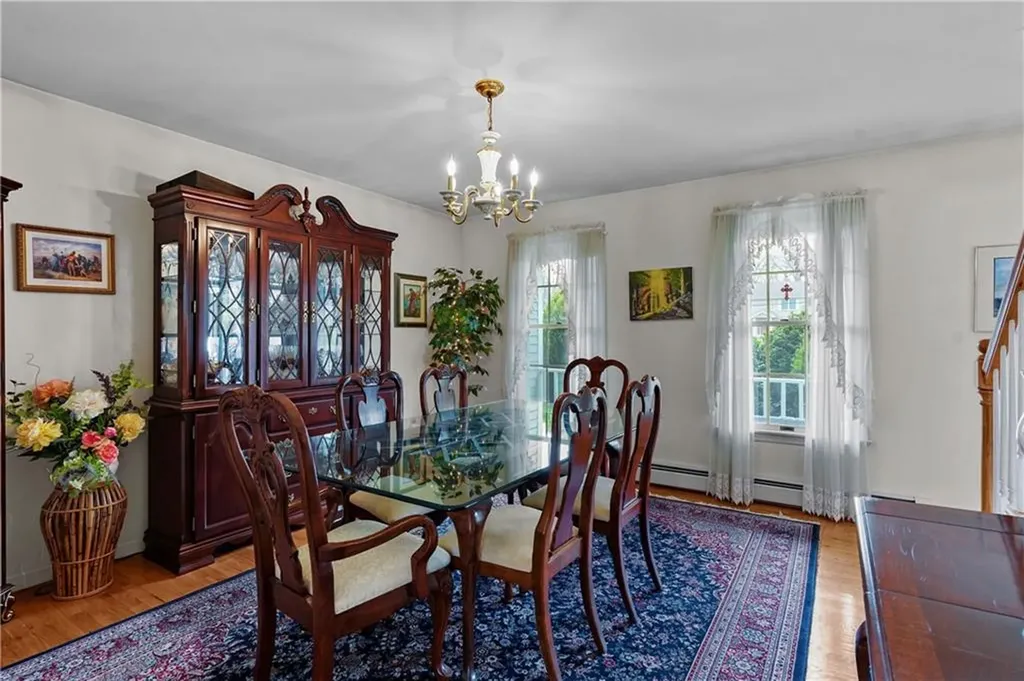 40 Bakewell Court Cranston RI 02921