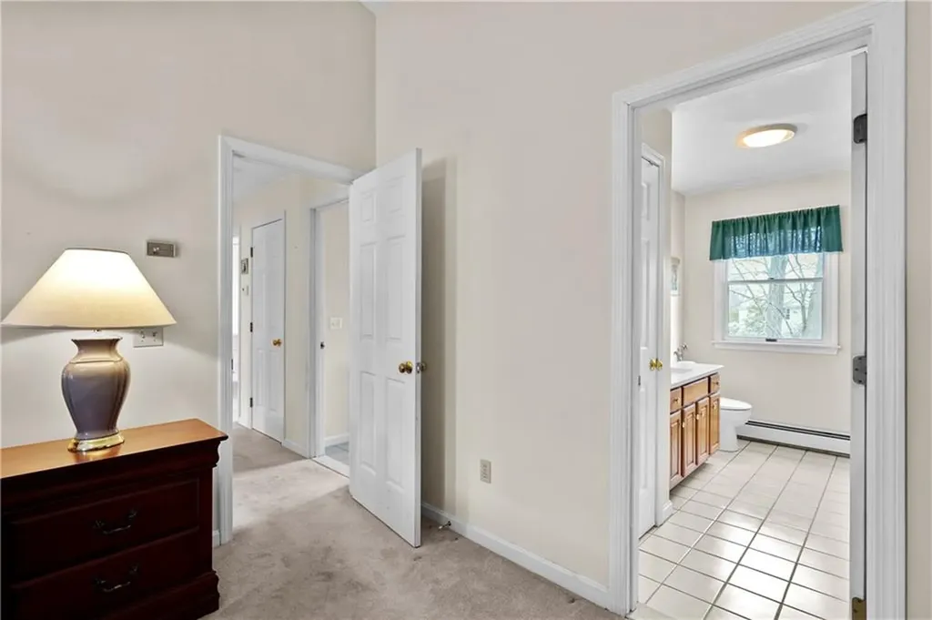 40 Bakewell Court Cranston RI 02921